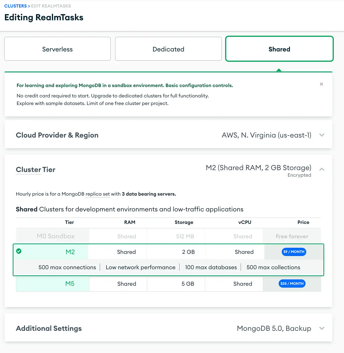 As definições de configuração para atualizar a camada do cluster